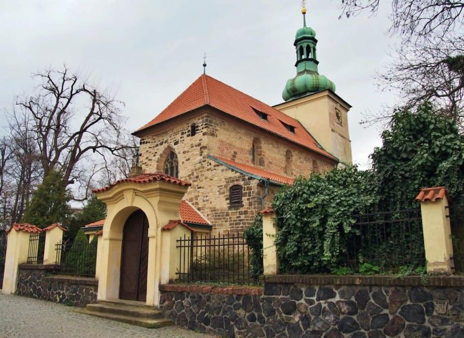 Cozy Friendly Place With Free Parking Praga Zewnętrze zdjęcie