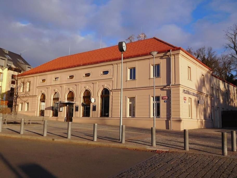 Cozy Friendly Place With Free Parking Praga Zewnętrze zdjęcie