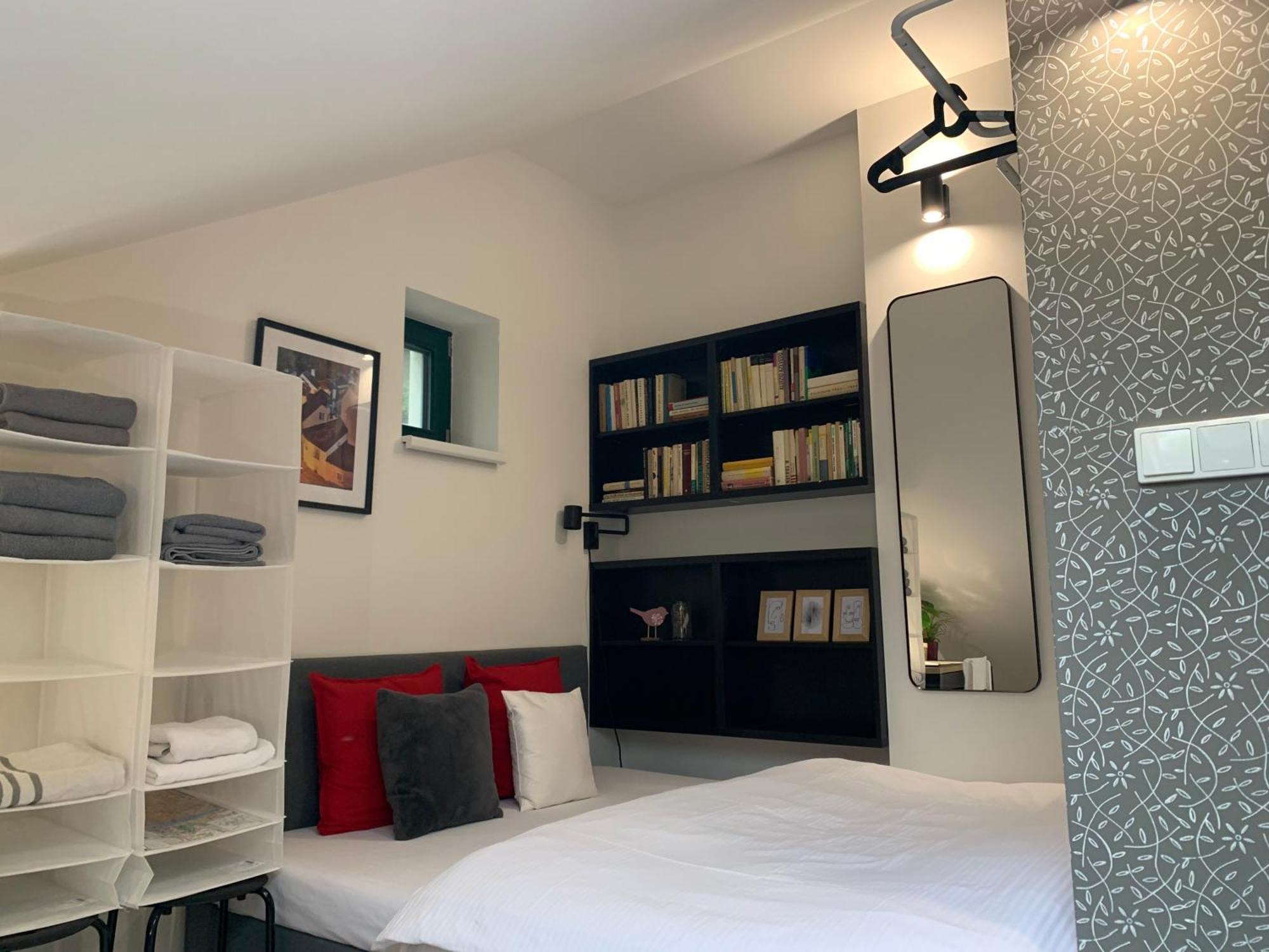 Cozy Friendly Place With Free Parking Praga Zewnętrze zdjęcie
